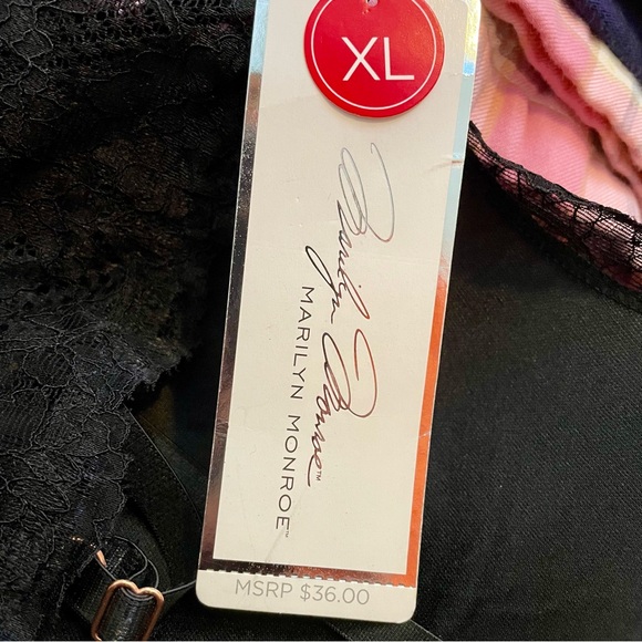 NWT Marilyn Monroe black lace bralette size XL - Picture 4 of 6